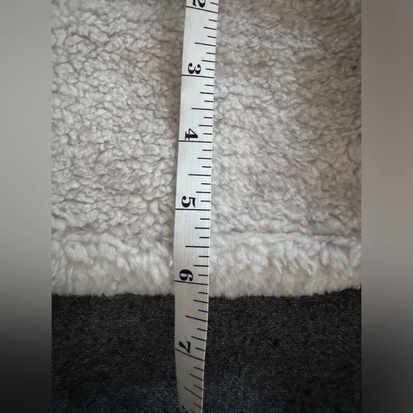 NWOT Lululemon Everywhere Fleece Belt Bag Light Ivory - Picture 7 of 8